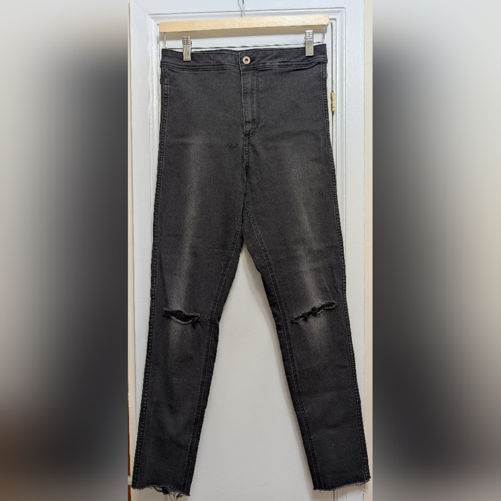 H&M Distressed Skinny Jeans - Size 30